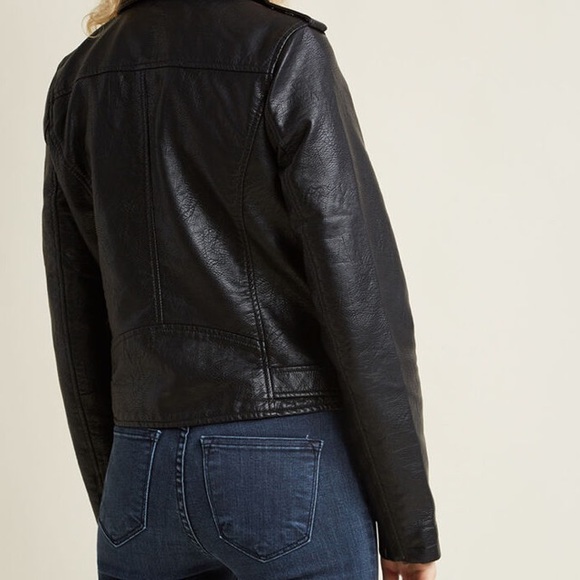 ModCloth faux leather moto jacket, size S. - Picture 3 of 11